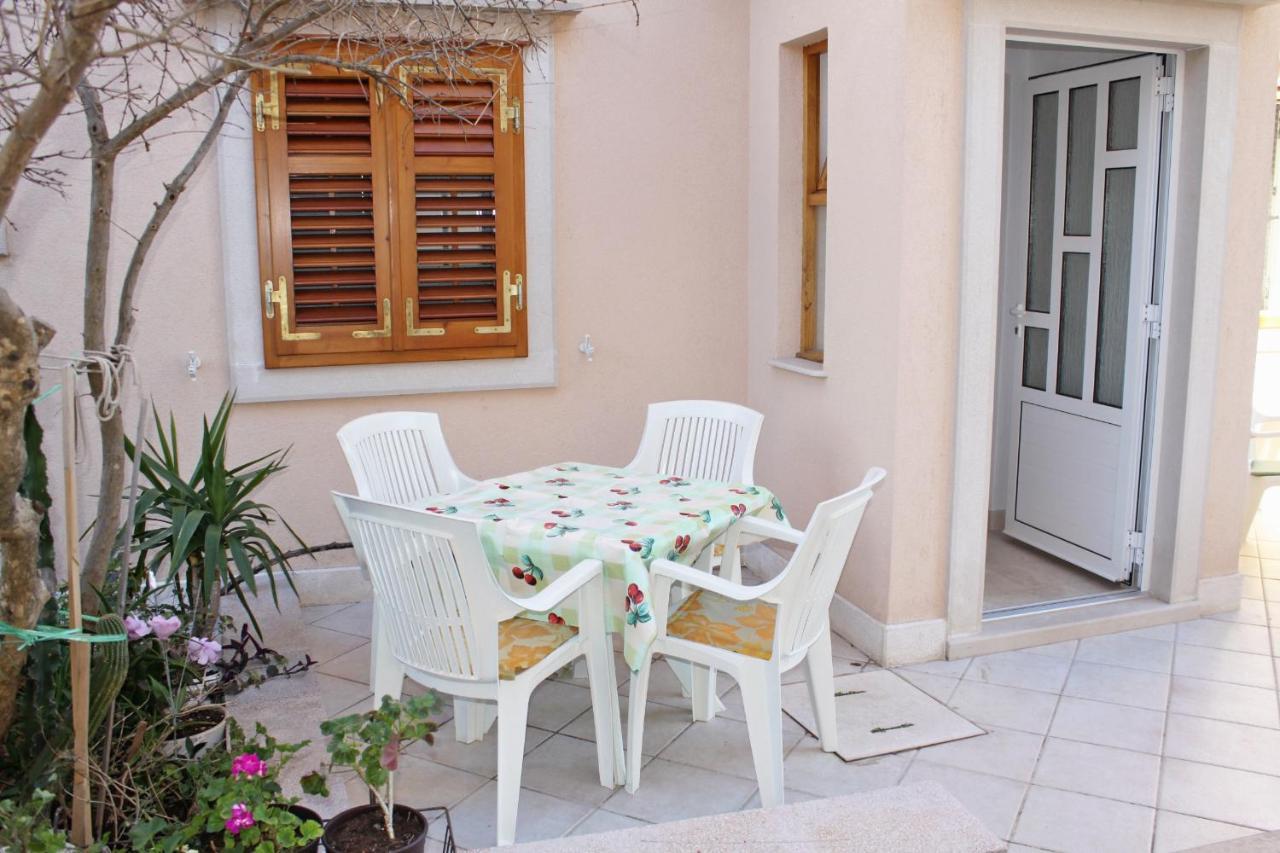 Apartments With A Parking Space Supetar, Brac - 6037 Exteriör bild